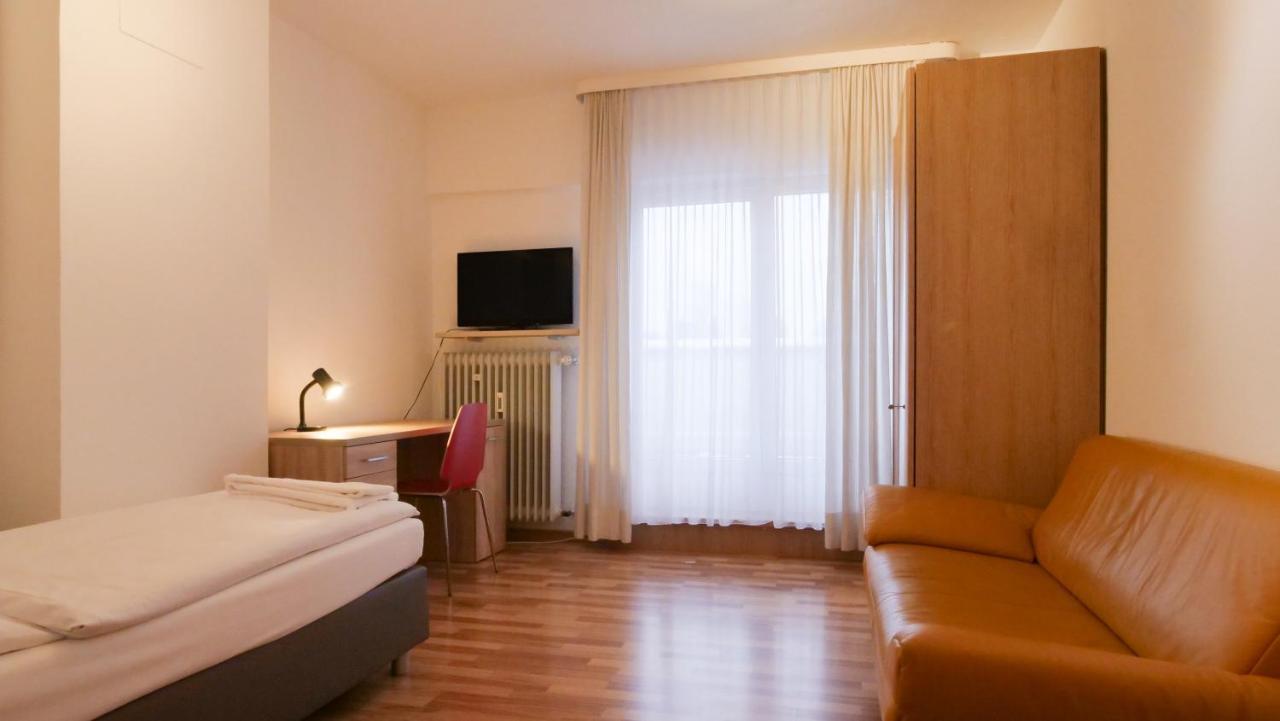 Hotel Pegasus มิวนิก ภายนอก รูปภาพ